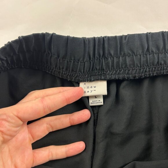 A New Day Black Soft Canvas Wide Leg Cargo Pant L - Picture 4 of 7